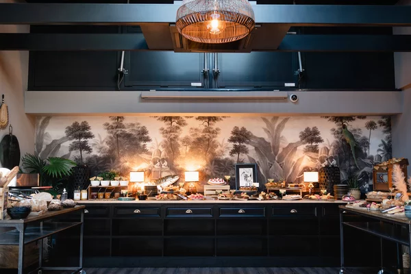 Photo du délicieux buffet sucré du Monkey Place, lieu prisé pour un brunch gourmand à La Roche-sur-Yon