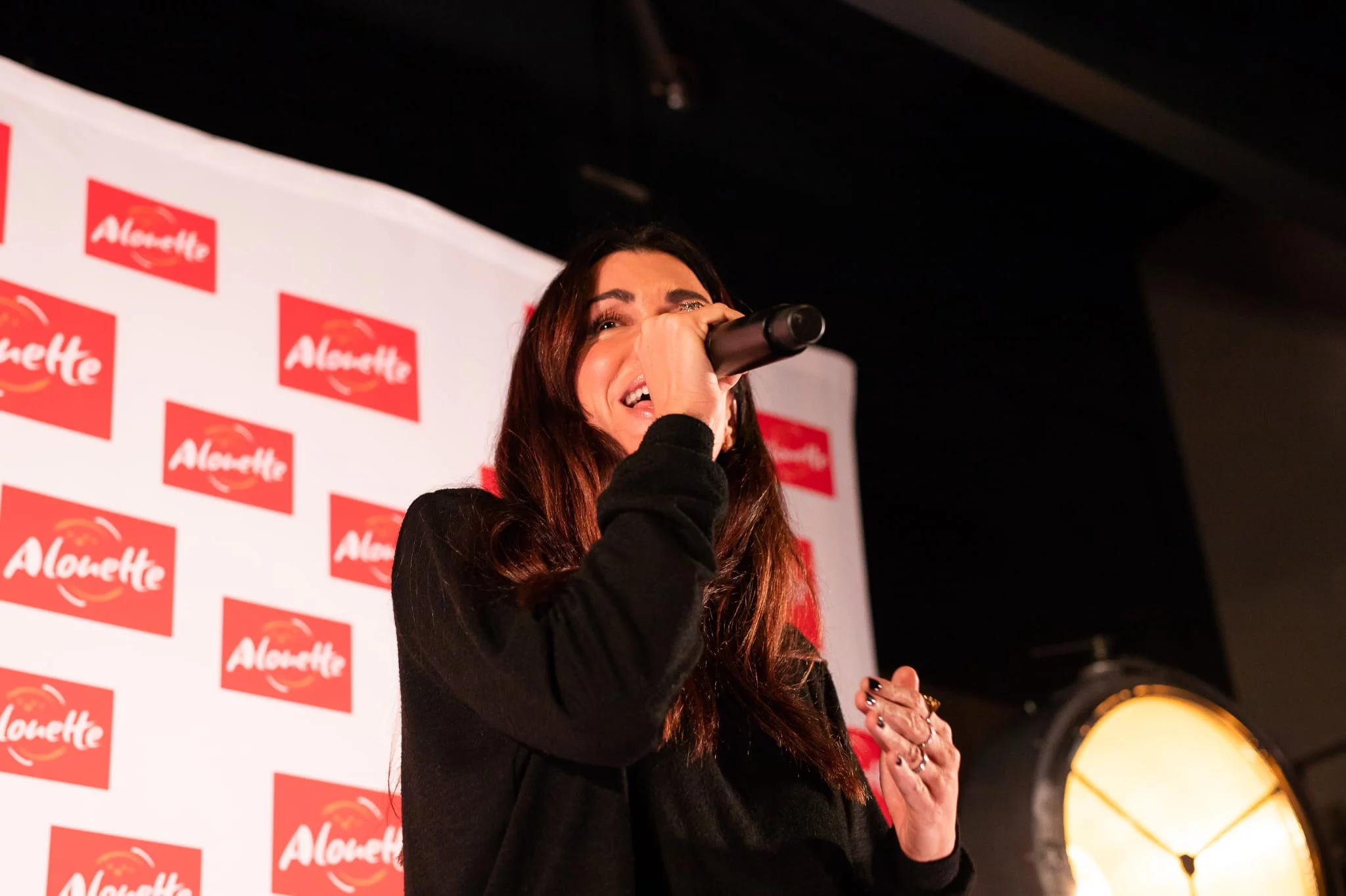 Live Alouette avec Jenifer au Monkey Place, bar et restaurant à La Roche-sur-Yon